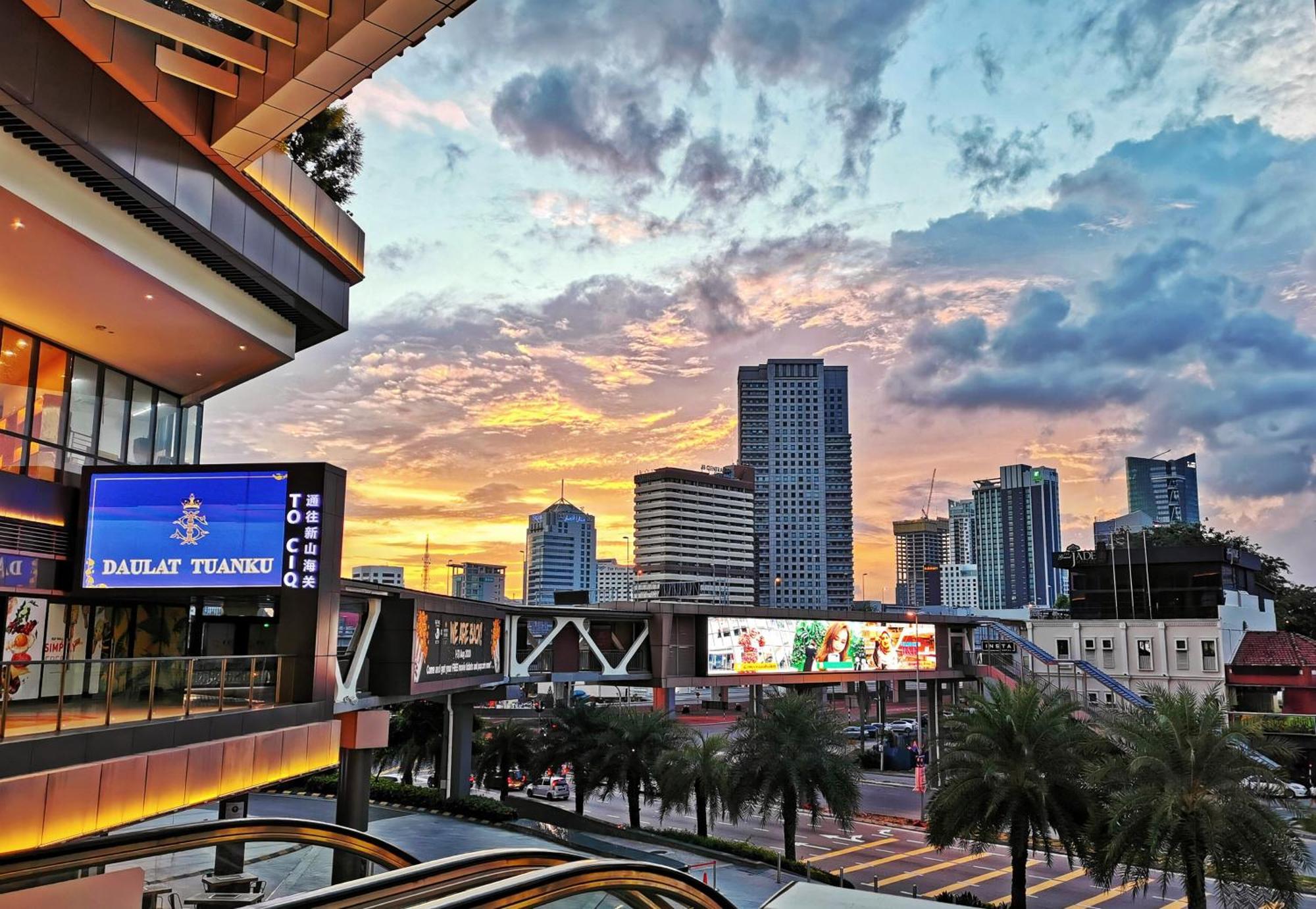 Yussy Homestay At R&F Princess Cove Johor Bahru Exterior photo
